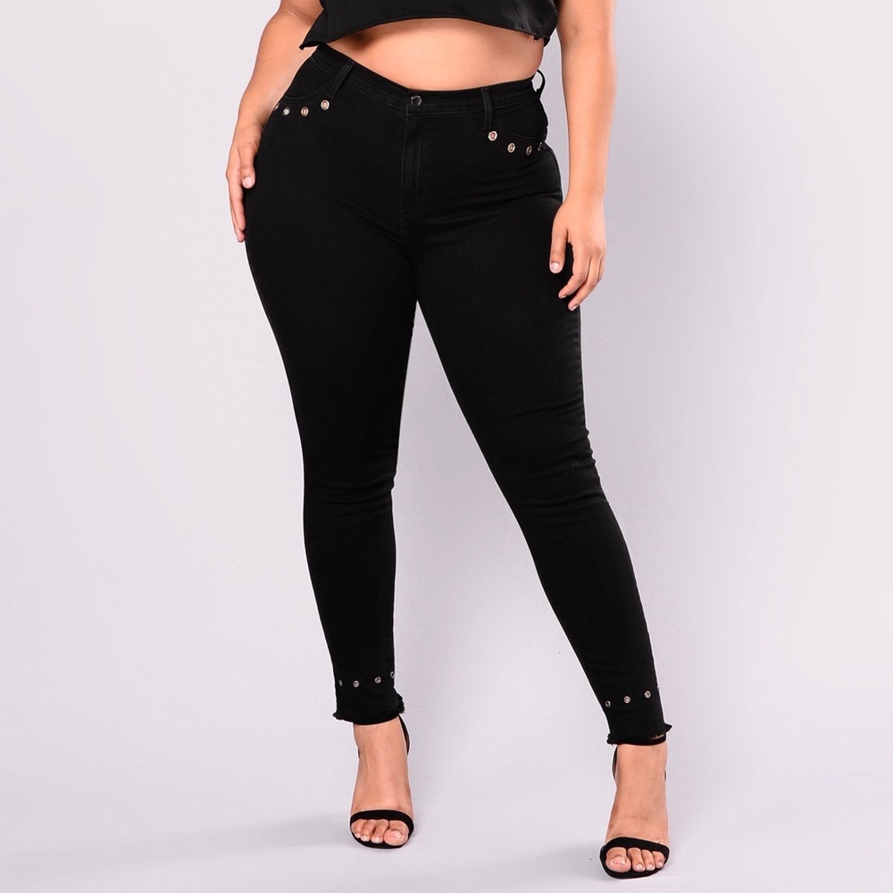 Fashion Nova Can’t Deny It High Waisted Black Grommet Jeans